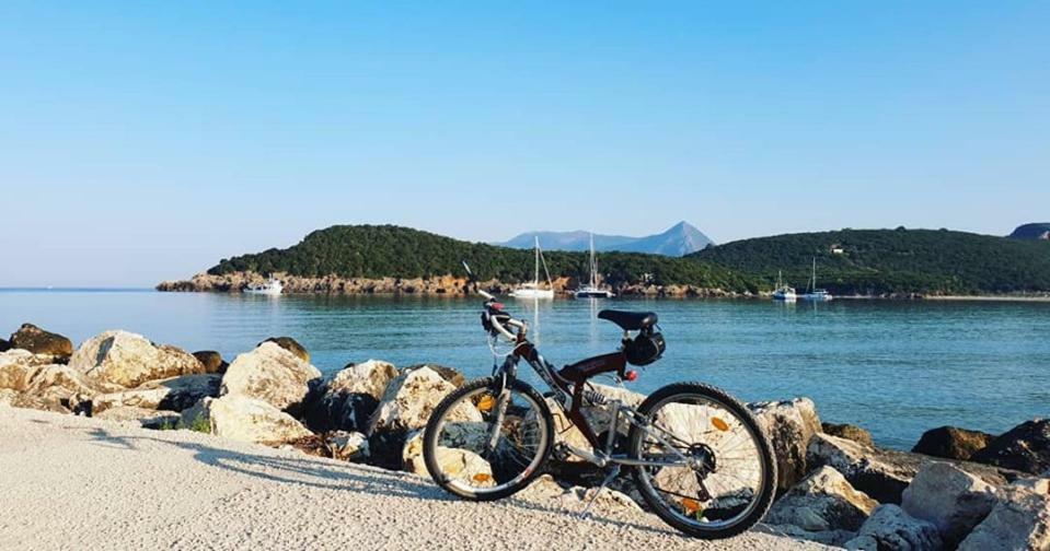 Paschali Apartment With 1 Bedroom In Ammoudia Parga Eksteriør billede